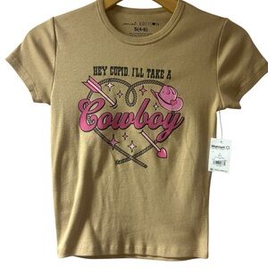🌿🛍️Basic Editions Tan Short Sleeve Tee with Pink Cowboy Design